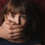 Proteger hijos del abuso infantil