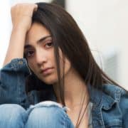 Mi hija adolescente sufre violencia por parte de su novio.