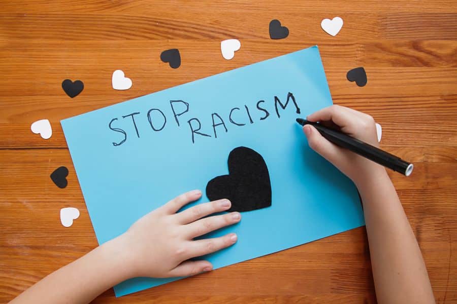 Enseñando tolerancia: cómo hablar con tus hijos sobre racismo y diversidad