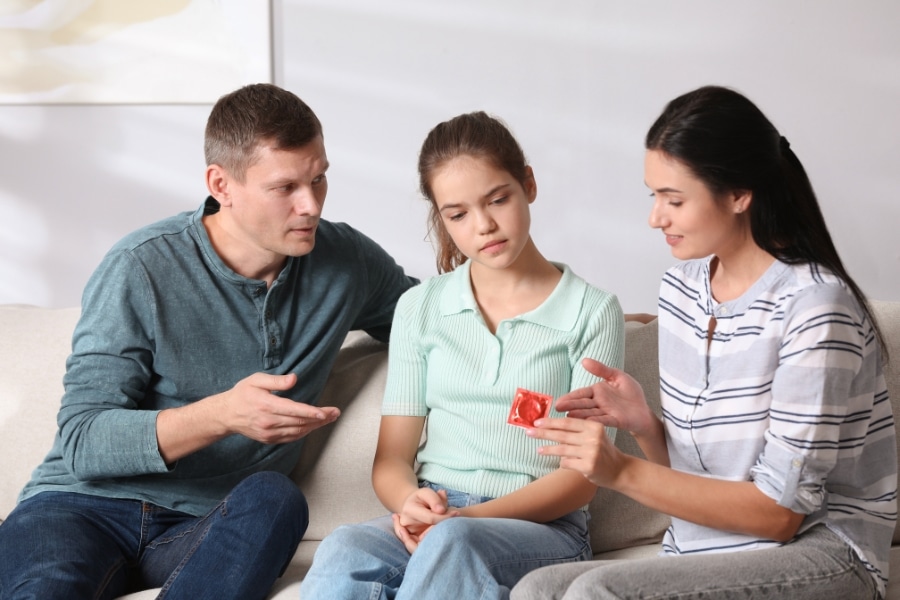 Sexo, relaciones y protección: cómo y cuándo hablarlo con tus hijos