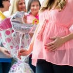 Cómo organizar un súper baby shower: ideas, consejos y pasos clave