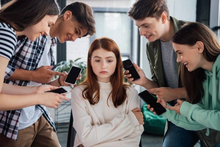 Ciberacoso: cómo proteger a tus hijos en el mundo digital