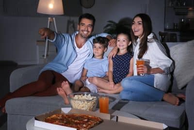 Series de TV para ver en familia según la edad de los hijos