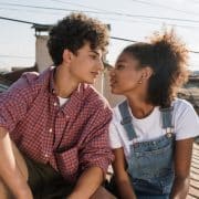 Primer amor adolescente: cómo acompañar sin perder el vínculo