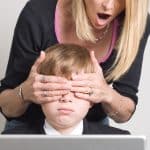 Pornografía en hijos menores: cómo hablarlo y protegerles mejor