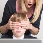 Pornografía en hijos menores: cómo hablarlo y protegerles mejor