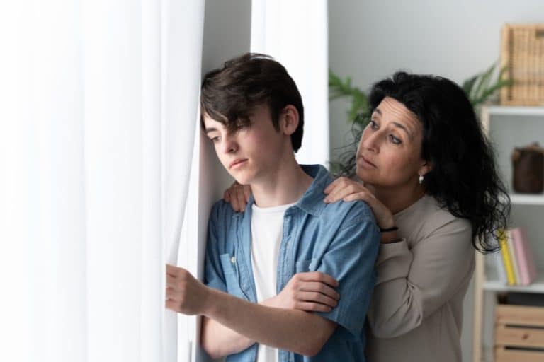 Qué pierde tu hijo al hacerse adolescente: los duelos que vive